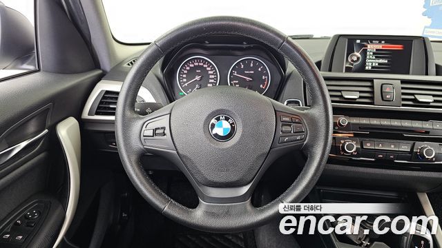 BMW 1-Series 2017 — photo 13