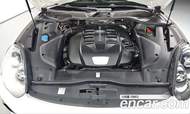Porsche Cayenne 2017 — photo 6