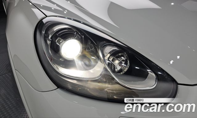 Porsche Cayenne 2017 — photo 8
