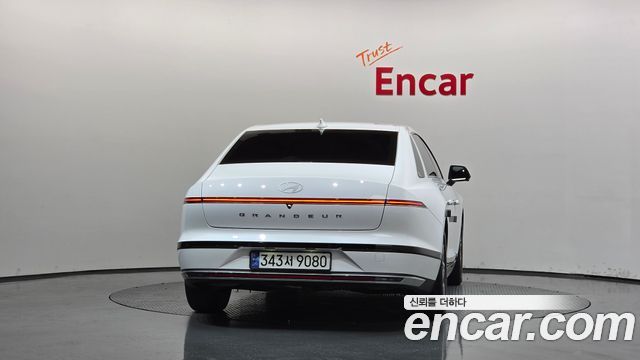 Hyundai Grandeur 2023 — photo 4