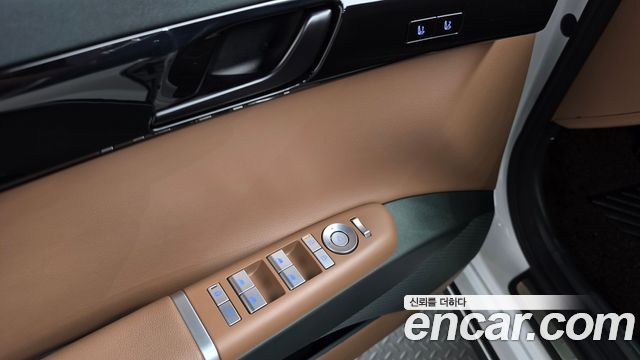 Hyundai Grandeur 2023 — photo 26