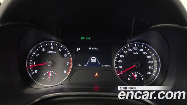 Kia K3 2023 — photo 11