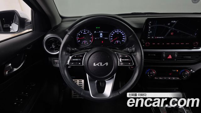 Kia K3 2023 — photo 19