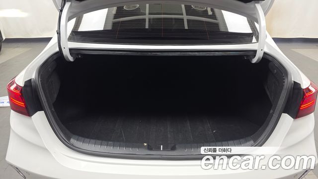 Kia K3 2023 — photo 26