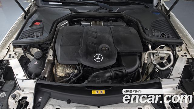 Mercedes-Benz E-Class 2017 — photo 6