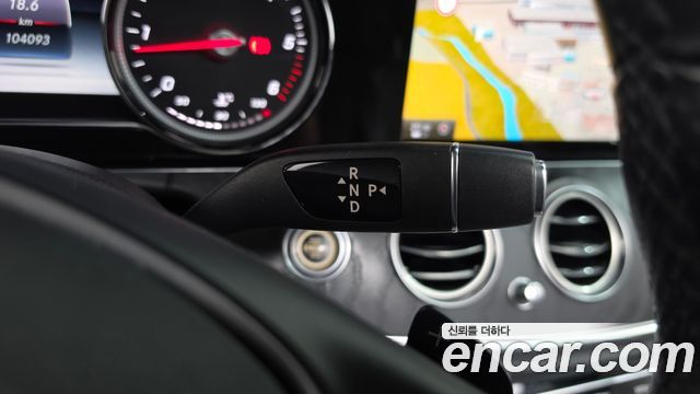 Mercedes-Benz E-Class 2017 — photo 9
