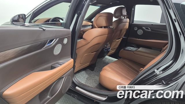Genesis G80 2022 — photo 17