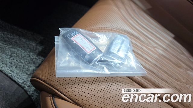 Genesis G80 2022 — photo 22