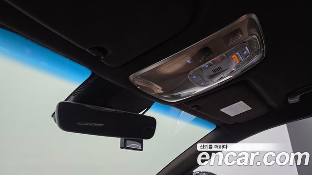 Genesis G80 2022 — photo 25