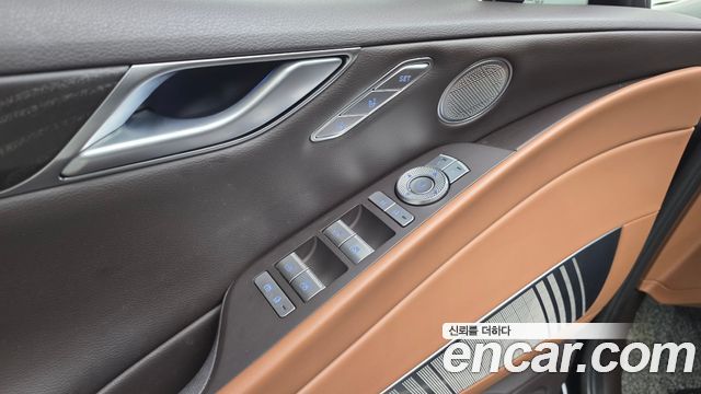 Genesis G80 2022 — photo 28