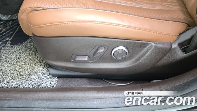 Genesis G80 2022 — photo 31