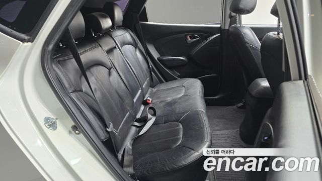 Hyundai Tucson 2010 — photo 11