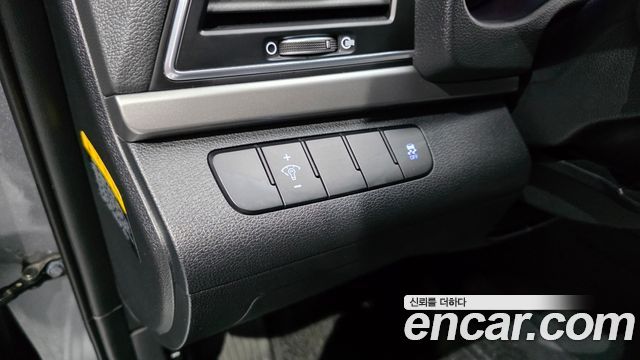 Hyundai AVANTE 2016 — photo 18