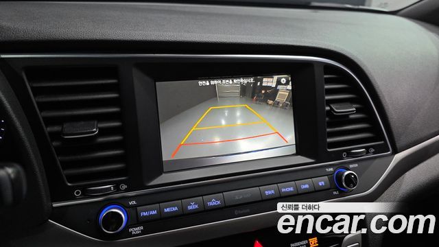 Hyundai AVANTE 2016 — photo 22