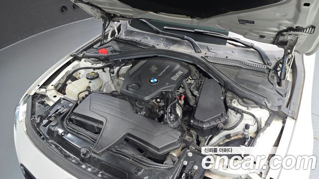 BMW 3-Series 2016 — photo 6