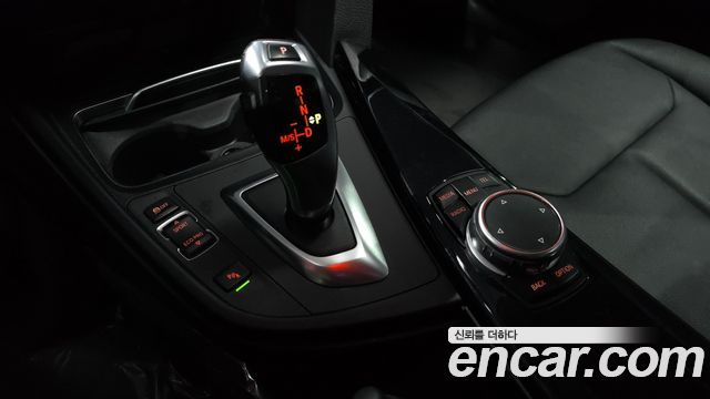 BMW 3-Series 2016 — photo 12