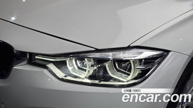BMW 3-Series 2016 — photo 8