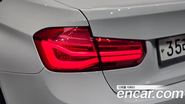 BMW 3-Series 2016 — photo 9