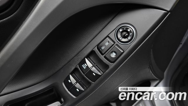 Hyundai AVANTE 2015 — photo 17
