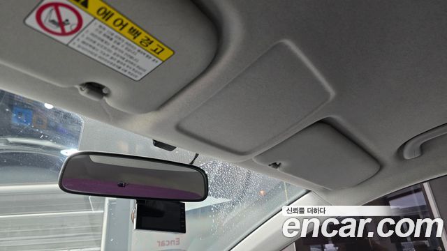 Hyundai AVANTE 2015 — photo 19