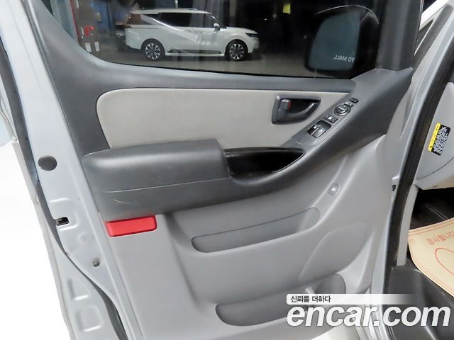 Hyundai Starex 2016 — photo 14
