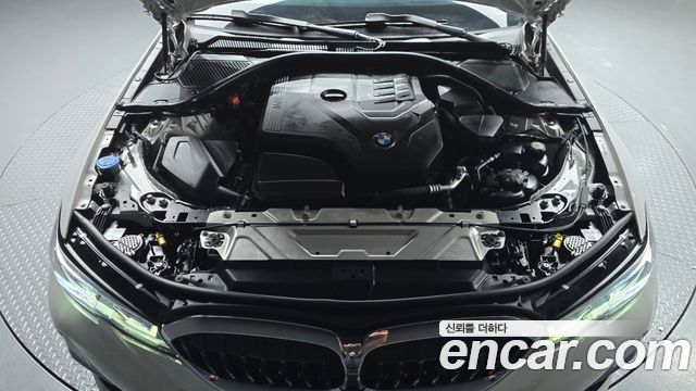 BMW 3-Series 2021 — photo 6