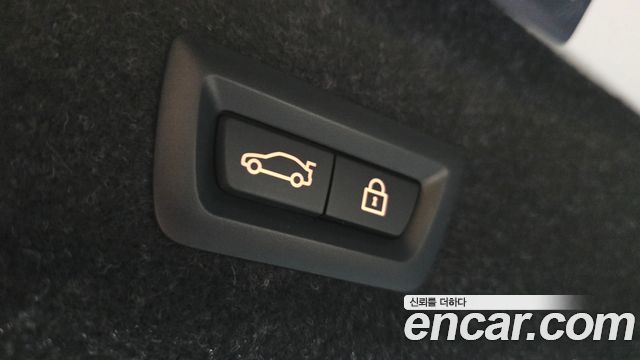 BMW 3-Series 2021 — photo 26
