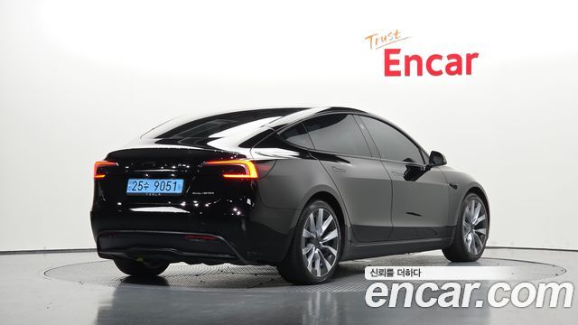 Tesla Model 3 2024 — photo 2