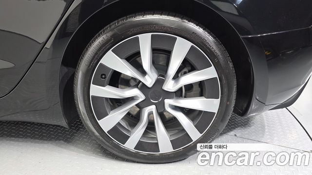 Tesla Model 3 2024 — photo 5