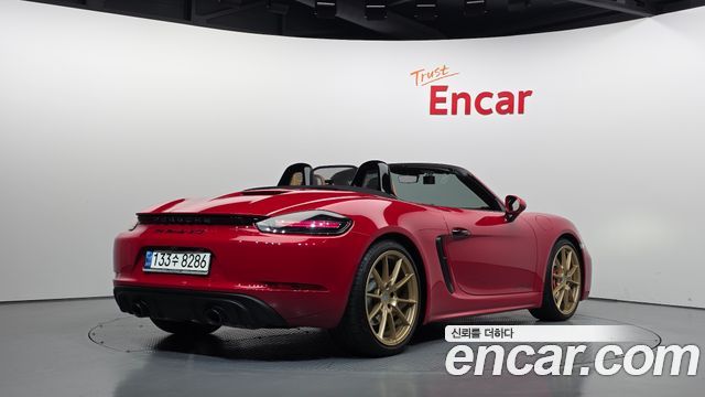 Porsche 718 2022 — photo 2