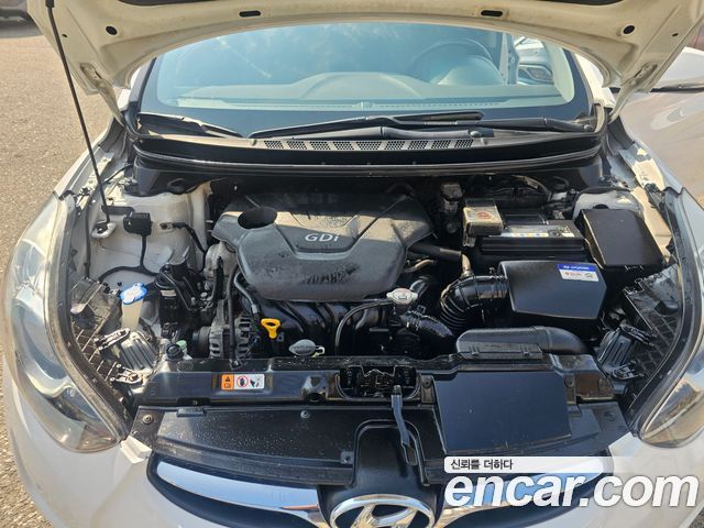Hyundai AVANTE 2013 — photo 20