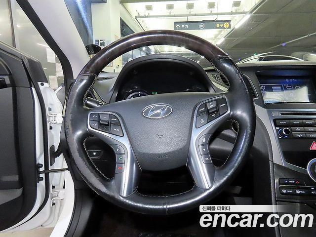 Hyundai Grandeur 2015 — photo 8