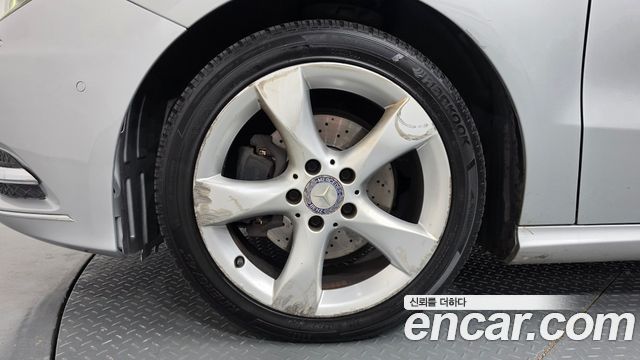 Mercedes-Benz B-Class 2013 — photo 5
