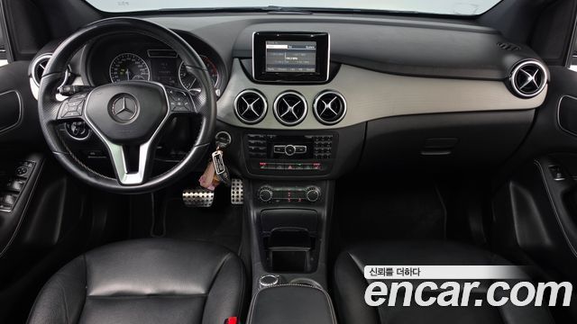 Mercedes-Benz B-Class 2013 — photo 7