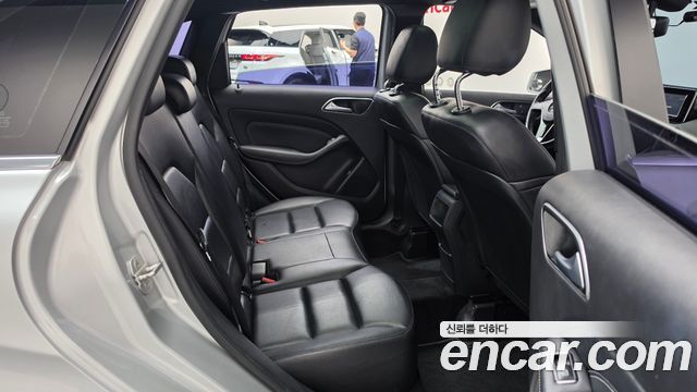 Mercedes-Benz B-Class 2013 — photo 12