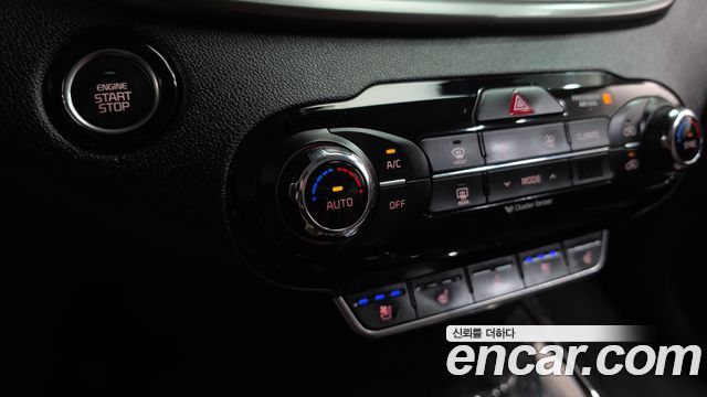 Kia Sorento 2016 — photo 29