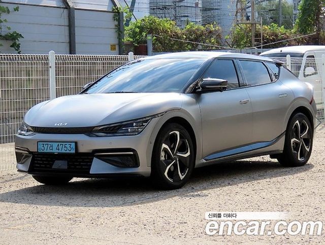 Kia EV6 2022 — photo 2