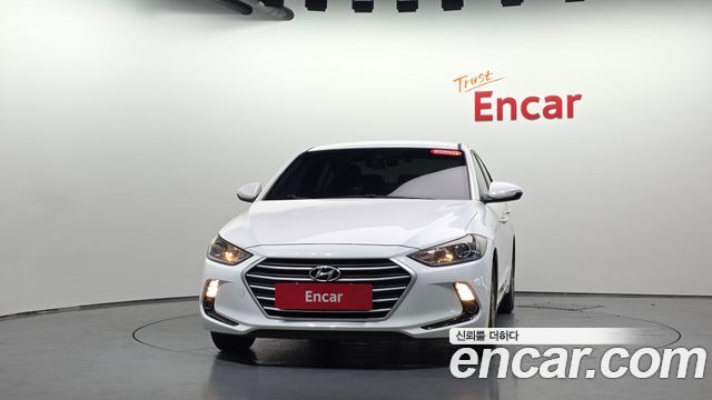 Hyundai AVANTE 2018 — photo 3