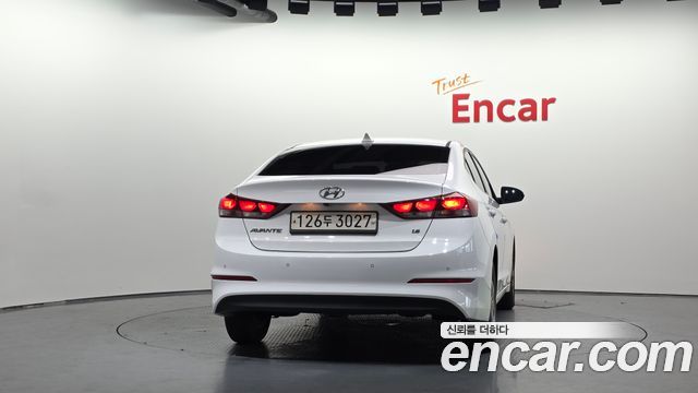 Hyundai AVANTE 2018 — photo 4