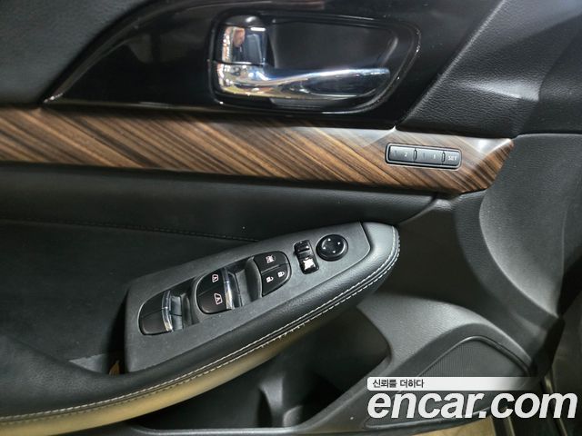 Nissan Maxima 2016 — photo 16