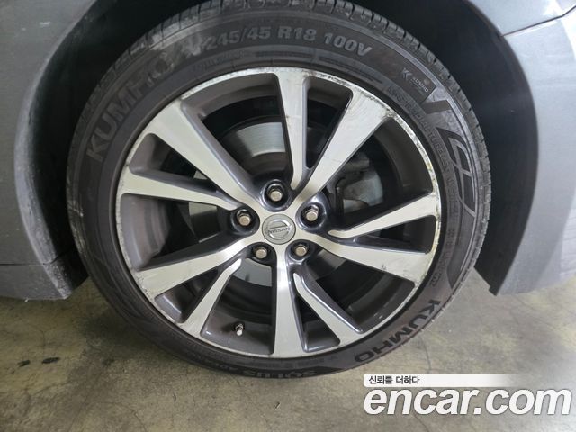 Nissan Maxima 2016 — photo 20