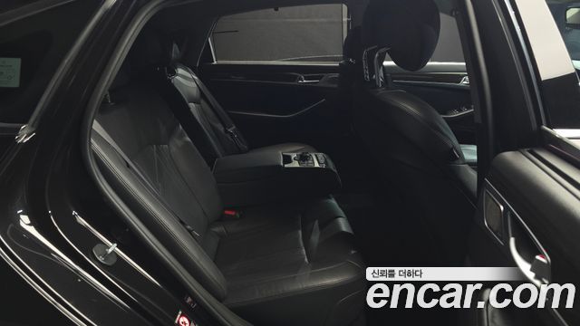 Genesis G80 2018 — photo 11