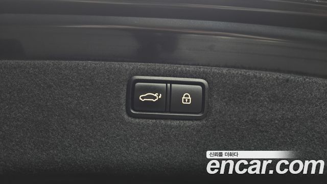 Genesis G80 2018 — photo 20