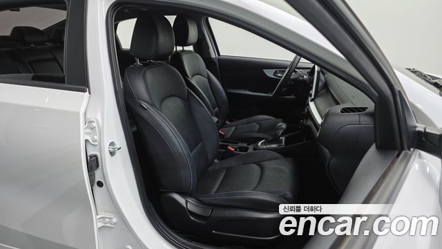 Kia K3 2022 — photo 17