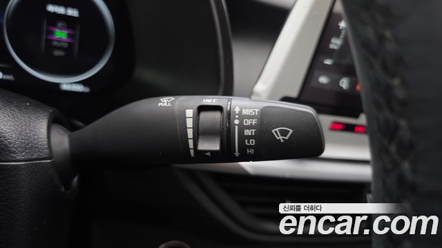Kia K3 2022 — photo 22