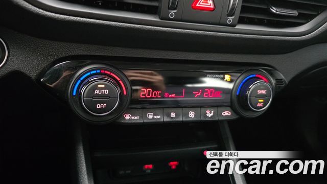 Kia K3 2022 — photo 27
