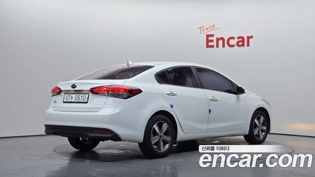 Kia K3 2016 — photo 2