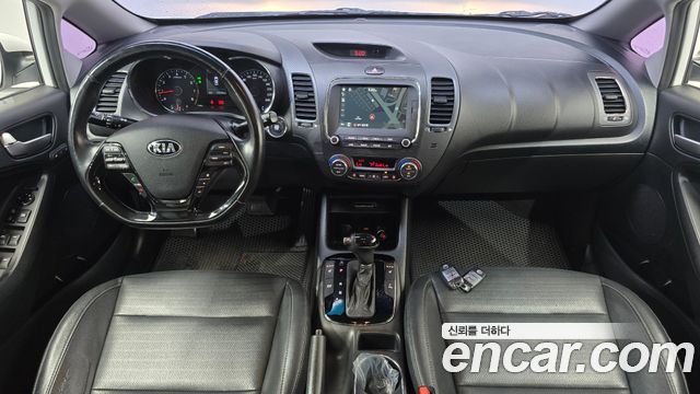 Kia K3 2016 — photo 7
