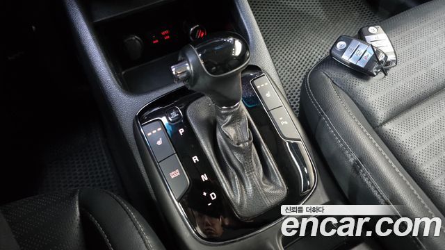 Kia K3 2016 — photo 9