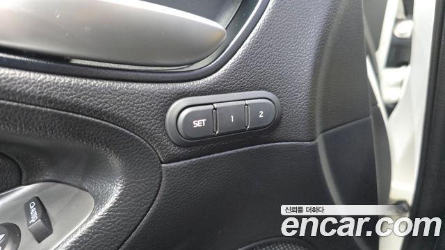 Kia K3 2016 — photo 19